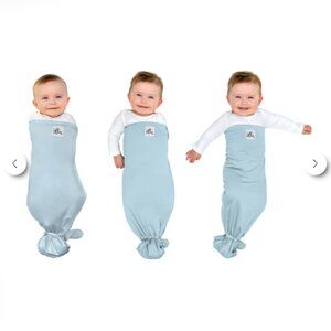 The Ollie Swaddle - Sky (light blue)